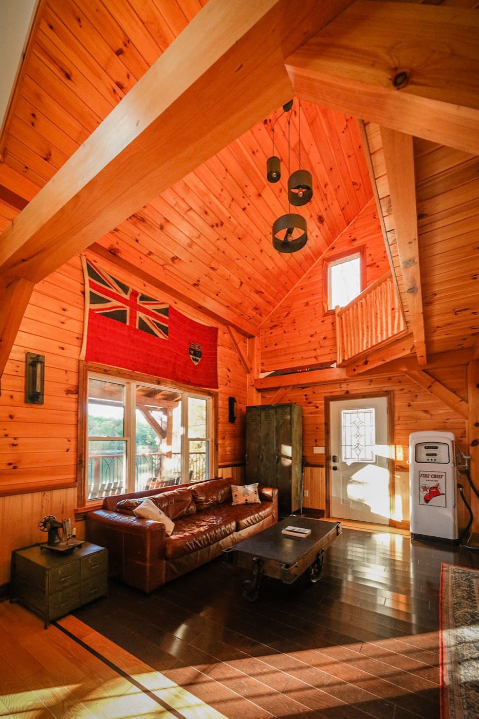 The Frontenac cabin on thirty island lake